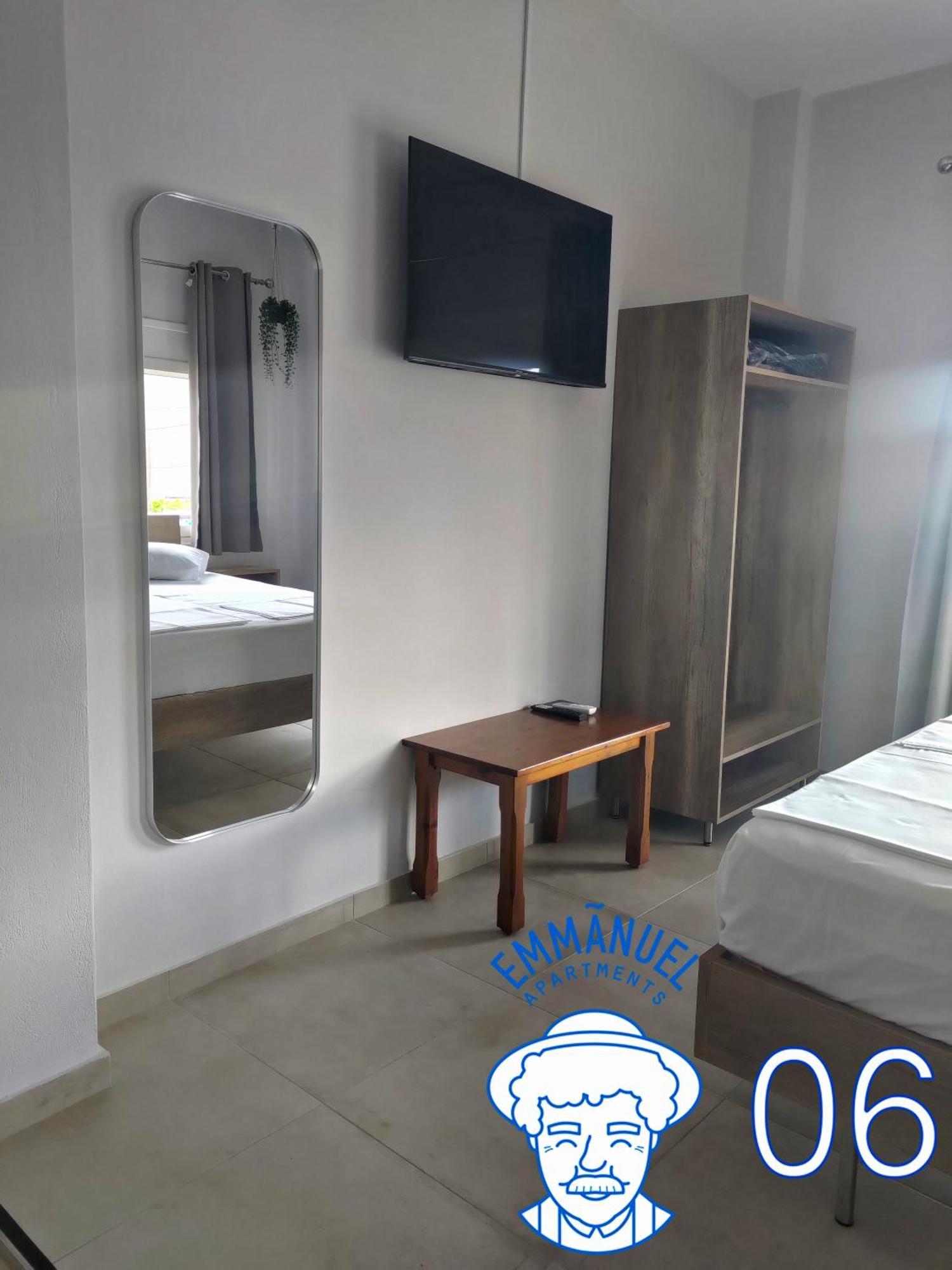 Emmanuel Apartments Paralía Dış mekan fotoğraf